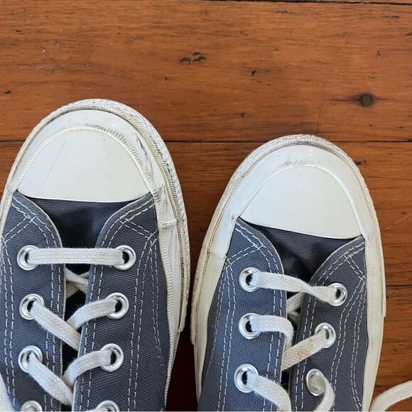 COMME DES GARÇONS PLAY CONVERSE CHUCK TAYLOR LOW GREY 9 - Picture 12 of 12